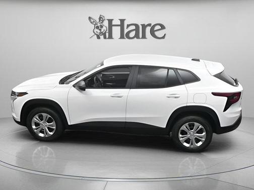 Summit White 2026 Chevrolet Trax LS