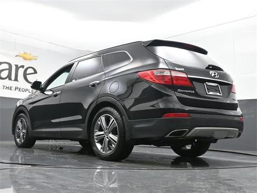 2016 Hyundai SANTA FE SE