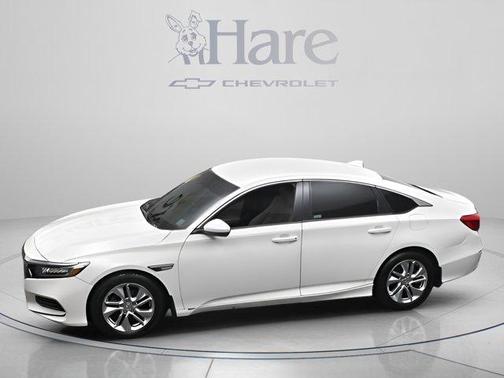 Platinum White Pearl 2018 Honda Accord LX