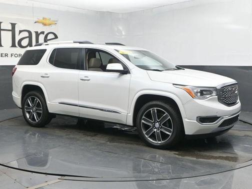 White Frost Tri-Coat 2019 GMC Acadia Denali