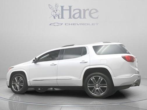 White Frost Tri-Coat 2019 GMC Acadia Denali