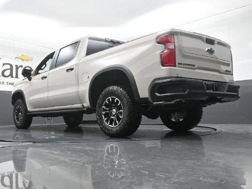 White Sand 2026 Chevrolet Silverado 1500 ZR2