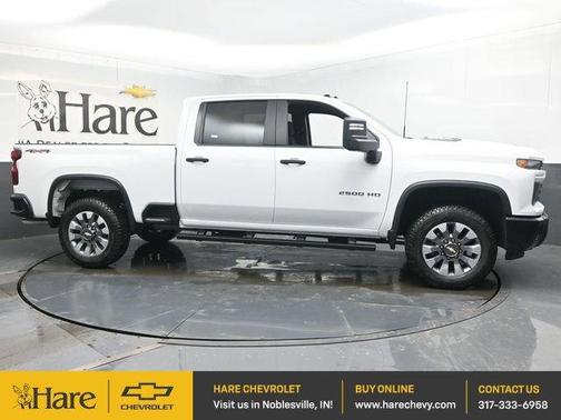 Summit White 2026 Chevrolet Silverado 2500 Custom Truck