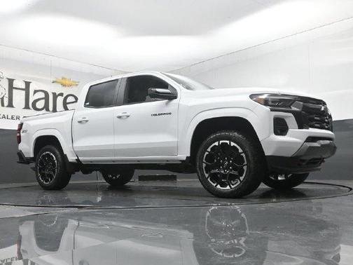 Summit White 2026 Chevrolet Colorado Z71