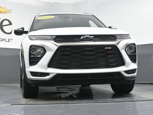 Summit White 2023 Chevrolet Trailblazer RS