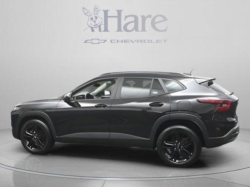 Mosaic Black Metallic 2025 Chevrolet Trax ACTIV
