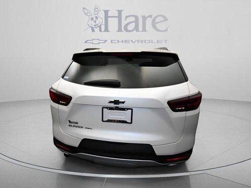 Iridescent Pearl Tricoat 2023 Chevrolet Blazer 3LT