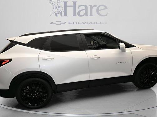 Iridescent Pearl Tricoat 2023 Chevrolet Blazer 3LT