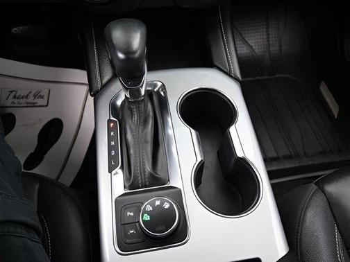 Iridescent Pearl Tricoat 2023 Chevrolet Blazer 3LT