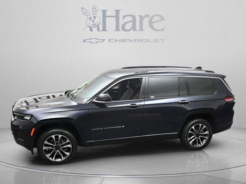 Midnight Sky 2023 Jeep Grand Cherokee L Overland