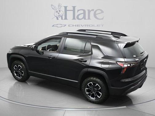 Mosaic Black Metallic 2026 Chevrolet Equinox FWD ACTIV