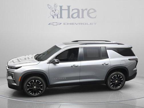 Sterling Gray Metallic 2026 Chevrolet Traverse LT