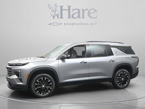 Sterling Gray Metallic 2026 Chevrolet Traverse LT