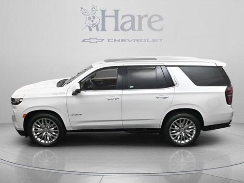 Iridescent Pearl Tricoat 2023 Chevrolet Tahoe High Country