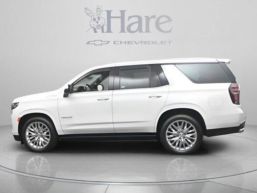 Iridescent Pearl Tricoat 2023 Chevrolet Tahoe High Country