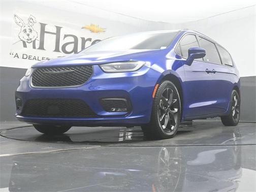 2021 Chrysler Pacifica Touring-L