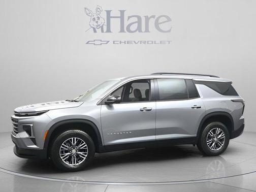 Sterling Gray Metallic 2026 Chevrolet Traverse LT