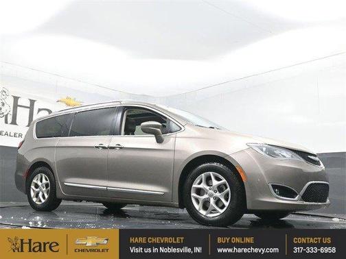 2018 Chrysler Pacifica Touring-L Plus