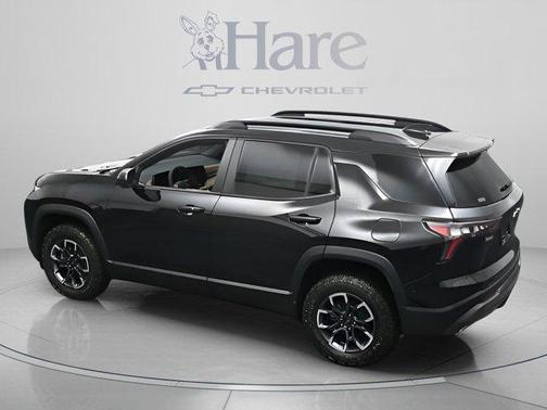 Mosaic Black Metallic 2026 Chevrolet Equinox FWD ACTIV