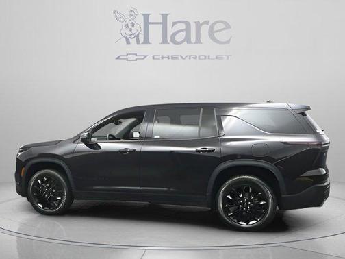 Mosaic Black Metallic 2024 Chevrolet Traverse LS