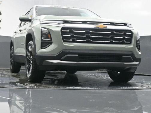 Green 2026 Chevrolet Equinox LT