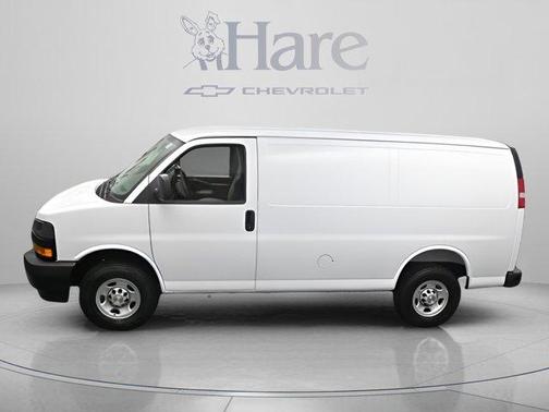 Summit White 2026 Chevrolet Express 2500 Work Van