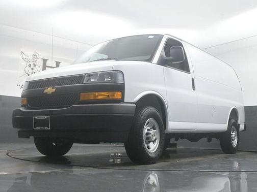 Summit White 2026 Chevrolet Express 2500 Work Van