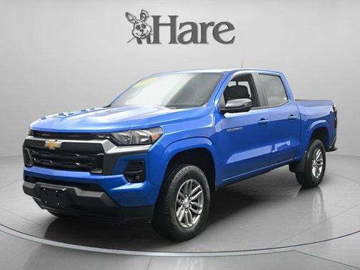 Glacier Blue Metallic 2024 Chevrolet Colorado LT