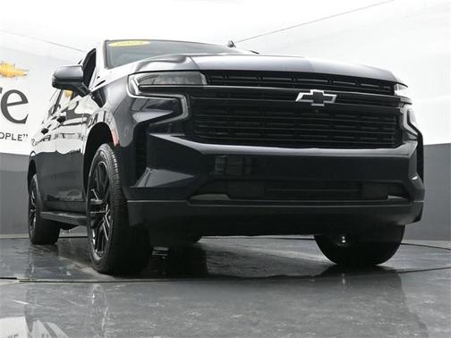2023 Chevrolet Suburban RST