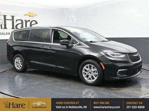 2023 Chrysler Pacifica Touring-L