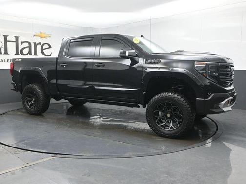 Onyx Black 2025 GMC Sierra 1500 AT4