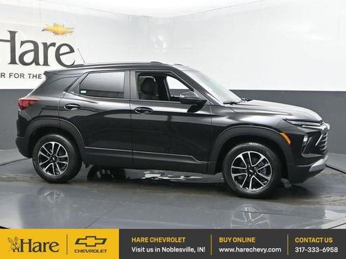 Mosaic Black Metallic 2026 Chevrolet Trailblazer LT SUV