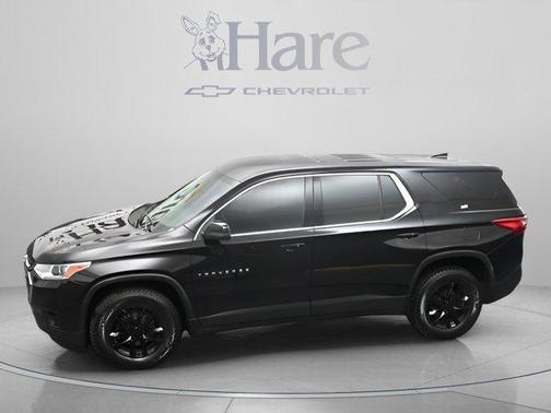 Mosaic Black Metallic 2021 Chevrolet Traverse LS