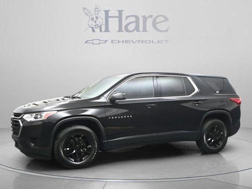 Mosaic Black Metallic 2021 Chevrolet Traverse LS