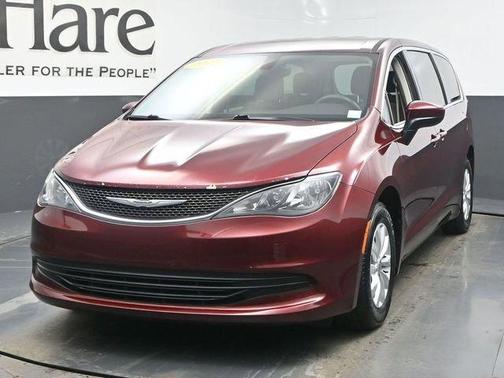 Velvet Red Pearlcoat 2017 Chrysler Pacifica Touring