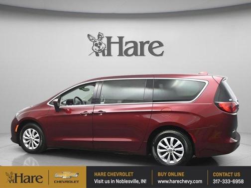 2017 Chrysler Pacifica Touring