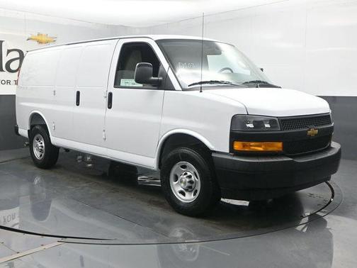 Summit White 2026 Chevrolet Express 2500 Work Van