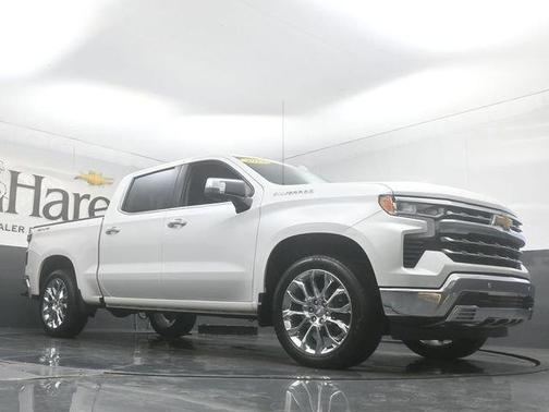 Iridescent Pearl Tricoat 2023 Chevrolet Silverado 1500 LTZ