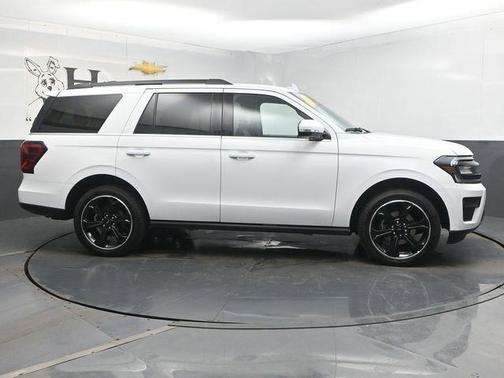 Oxford White 2024 Ford Expedition Limited