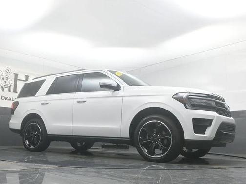 Oxford White 2024 Ford Expedition Limited