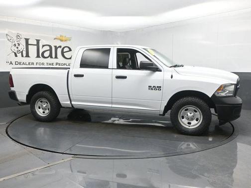 Bright White Clearcoat 2016 RAM 1500 Tradesman