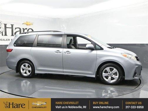 2018 Toyota Sienna L