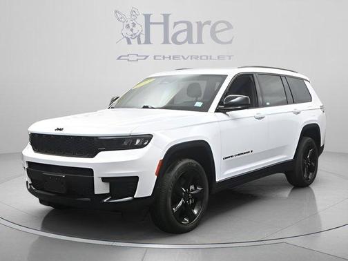 Bright White Clearcoat 2023 Jeep Grand Cherokee L Laredo