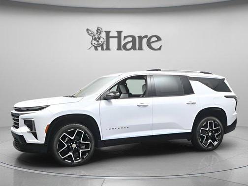 Polar White 2026 Chevrolet Traverse High Country