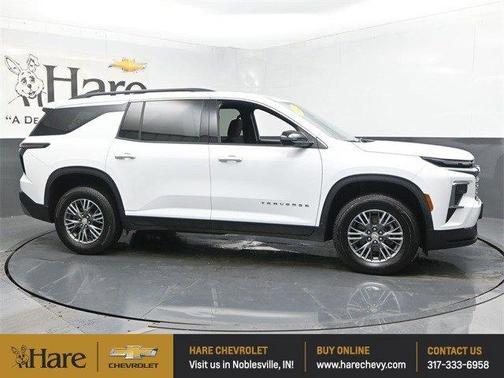 2025 Chevrolet Traverse LT