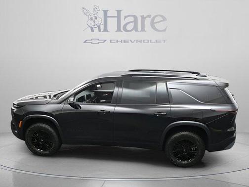 Mosaic Black Metallic 2026 Chevrolet Traverse Z71