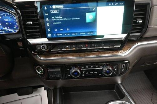 Summit White 2023 Chevrolet Silverado 1500 RST