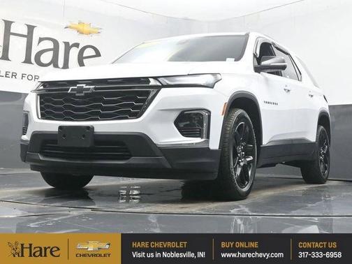 2022 Chevrolet Traverse LT Cloth