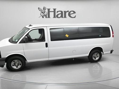 Summit White 2019 Chevrolet Express 3500 LT