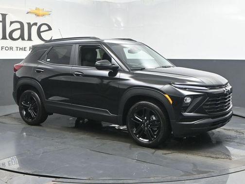 Mosaic Black Metallic 2026 Chevrolet Trailblazer LT
